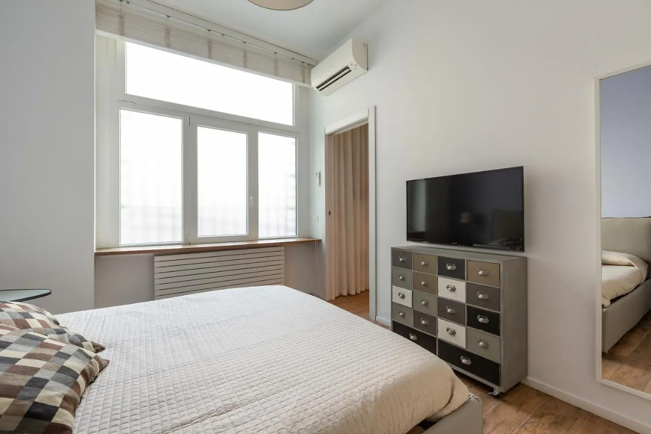 Tricolore Modern And Cozy Apartment Milánó 0*,  Olaszország